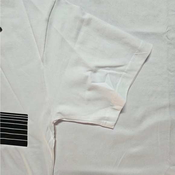 Dolce & Gabbana Black and White Logo Tee - Picture 3 of 8